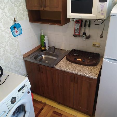 Квартира В Гаграх Appartamento Esterno foto