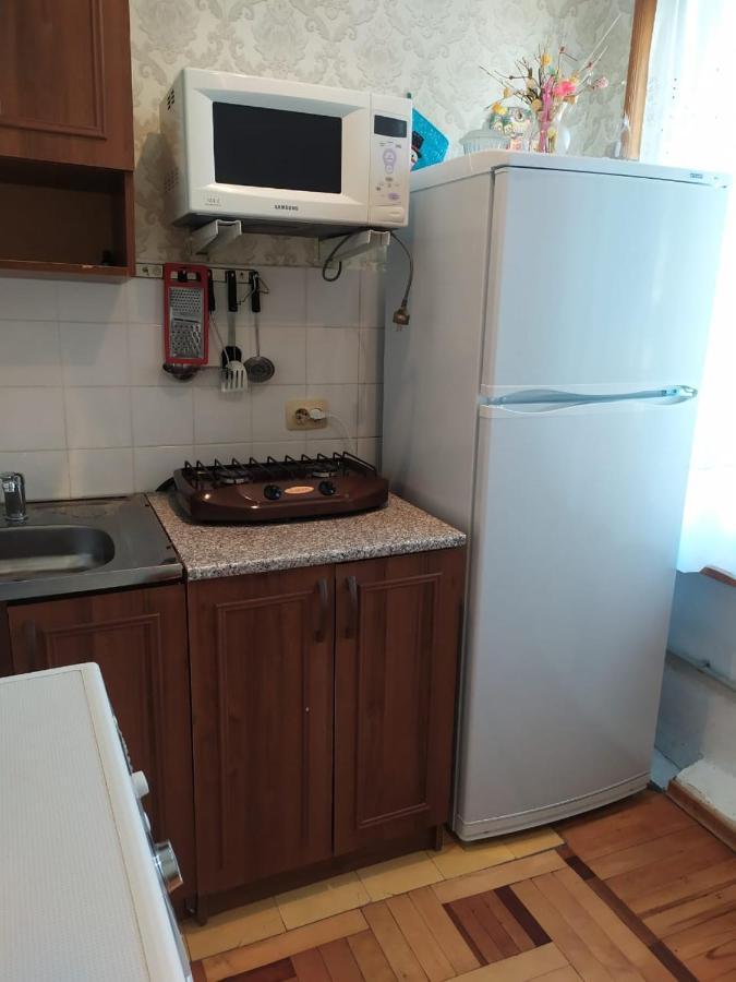 Квартира В Гаграх Appartamento Esterno foto